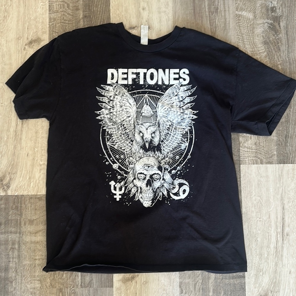deftones tee